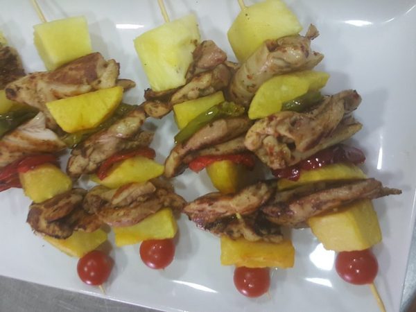 brochetas-de-muslo-deshuesado
